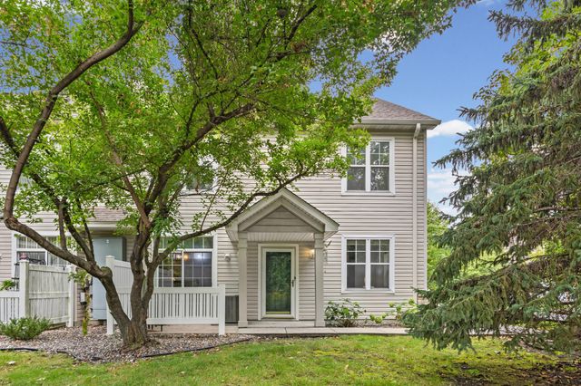 5020 Holly Lane N 4, Plymouth, MN 55446