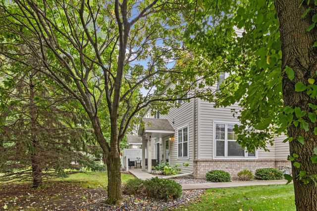 5020 Holly Lane N 4, Plymouth, MN 55446