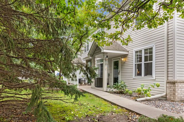 5020 Holly Lane N 4, Plymouth, MN 55446