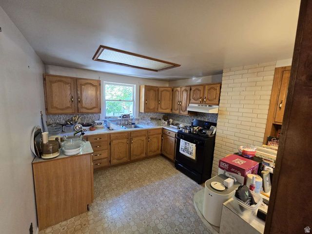130 N 200 E, Farmington, UT 84025