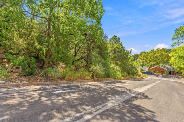 6401 Dry Cliff CV, Austin, TX 78731