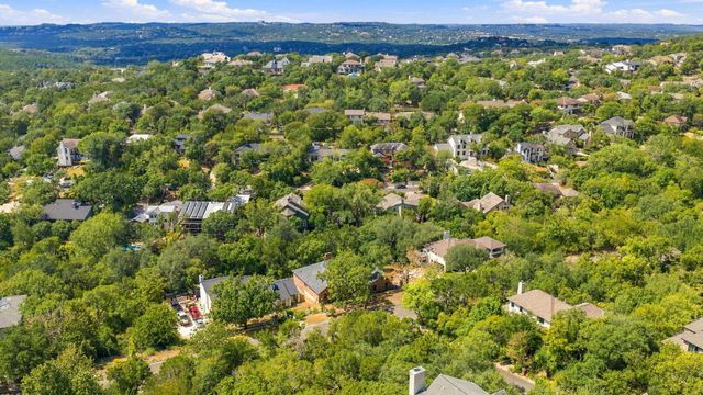 6401 Dry Cliff CV, Austin, TX 78731