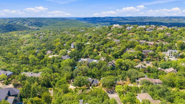 6401 Dry Cliff CV, Austin, TX 78731