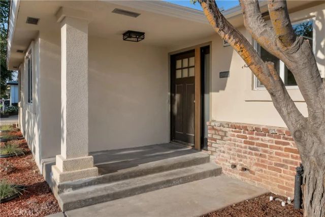 5676 N Callisch Ave, Fresno, CA 93710