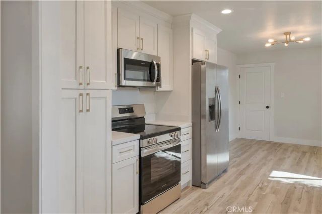 5676 N Callisch Ave, Fresno, CA 93710