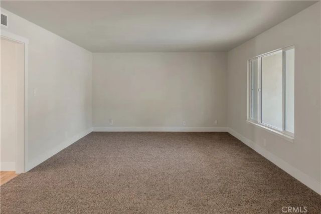 5676 N Callisch Ave, Fresno, CA 93710