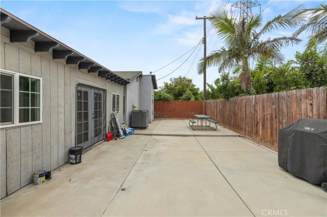 15517 S Denver, Gardena, CA 90248