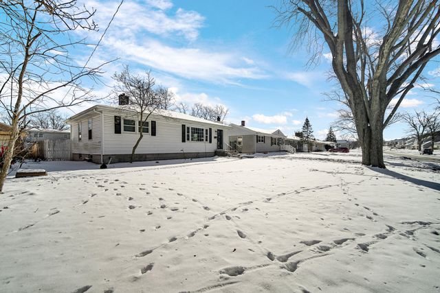 2631 Forest Park Drive, Dyer, IN 46311