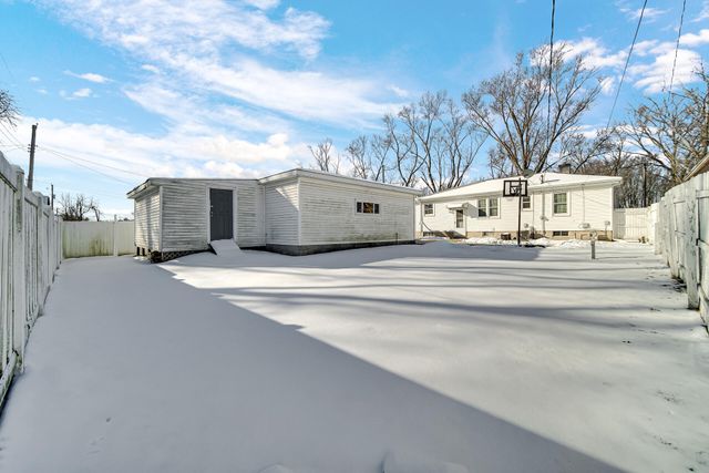 2631 Forest Park Drive, Dyer, IN 46311