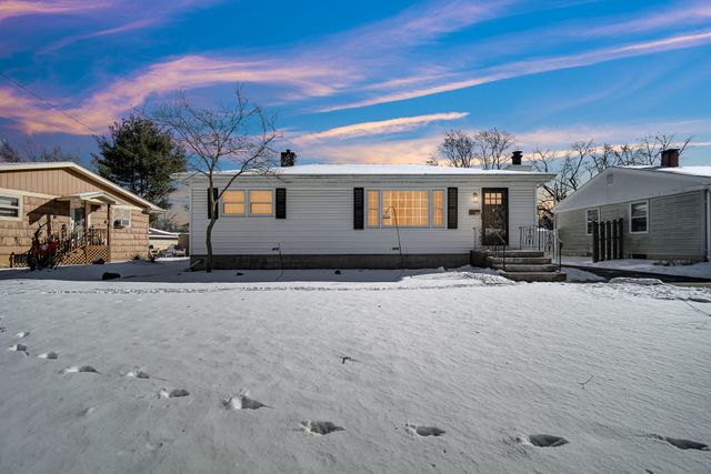 2631 Forest Park Drive, Dyer, IN 46311