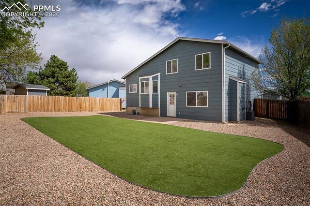 749 Memory Lane, Fountain, CO 80817