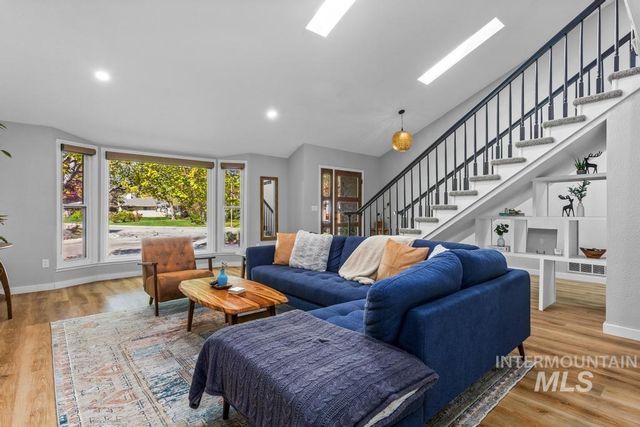 1311 E Lexington Ct, Boise, ID 83706