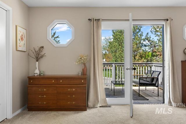 1311 E Lexington Ct, Boise, ID 83706