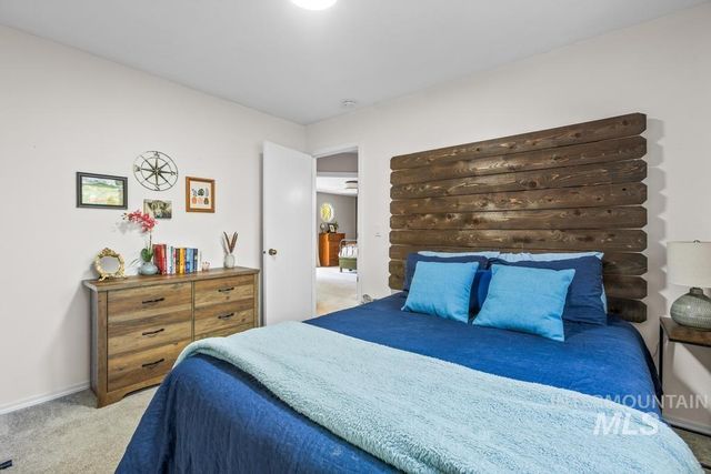 1311 E Lexington Ct, Boise, ID 83706