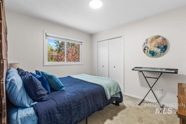 1311 E Lexington Ct, Boise, ID 83706