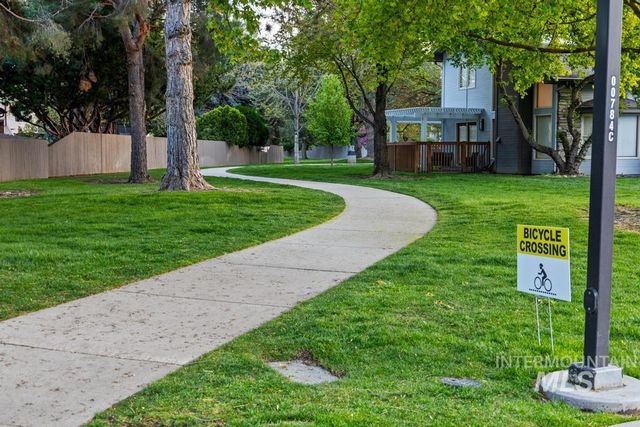 1311 E Lexington Ct, Boise, ID 83706