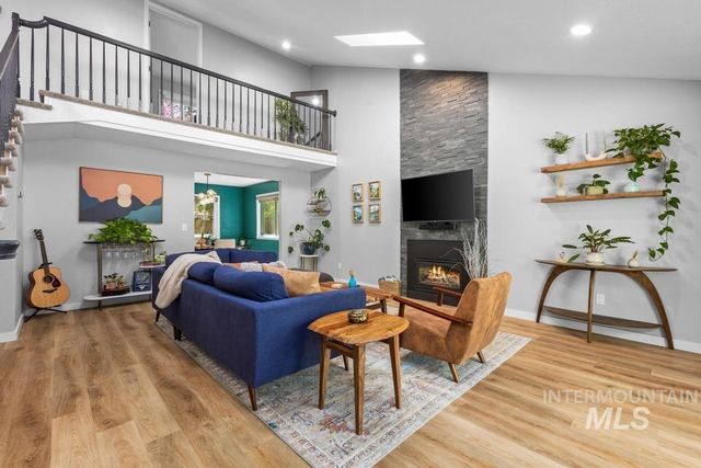 1311 E Lexington Ct, Boise, ID 83706