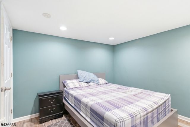 246 E 2Nd Ave, Roselle Boro, NJ 07203