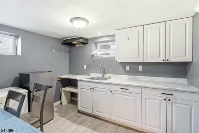 246 E 2Nd Ave, Roselle Boro, NJ 07203
