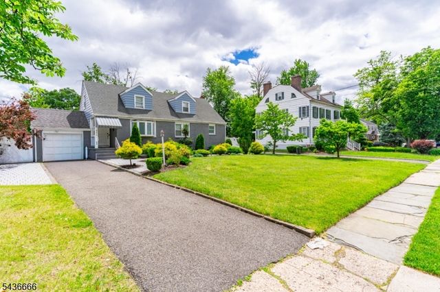 246 E 2Nd Ave, Roselle Boro, NJ 07203