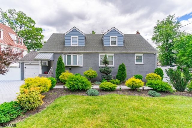 246 E 2Nd Ave, Roselle Boro, NJ 07203