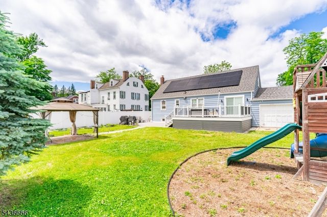 246 E 2Nd Ave, Roselle Boro, NJ 07203