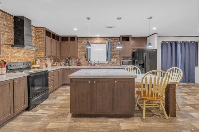 275 County Road 5132, Cleveland, TX 77327