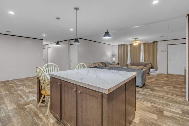 275 County Road 5132, Cleveland, TX 77327