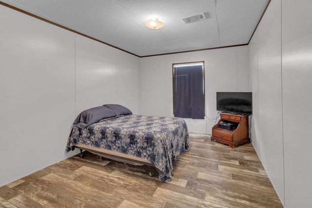 275 County Road 5132, Cleveland, TX 77327