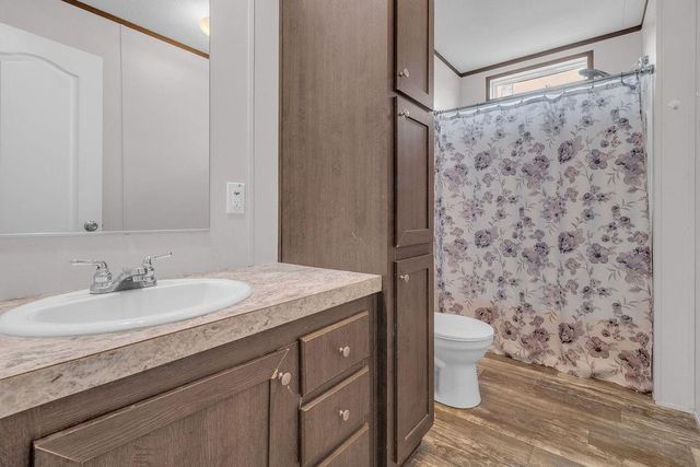 275 County Road 5132, Cleveland, TX 77327