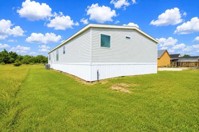 275 County Road 5132, Cleveland, TX 77327