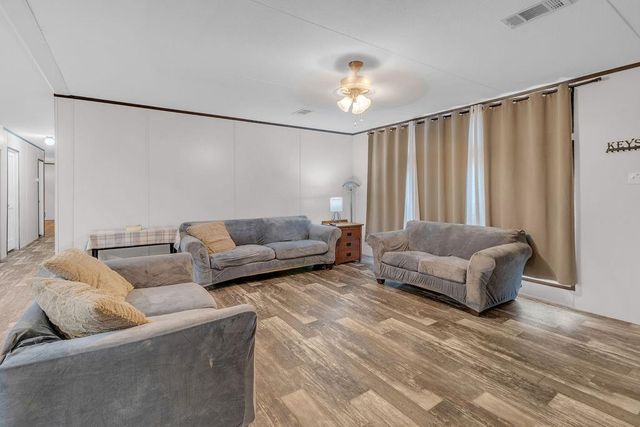 275 County Road 5132, Cleveland, TX 77327