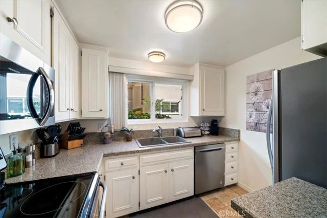 1040 Central Avenue 14, Riverside, CA 92507