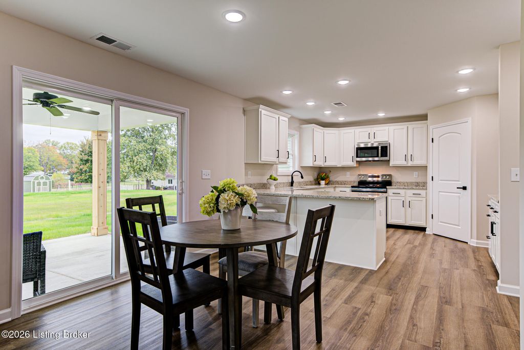 7323 Jacks Landing, Louisville, KY 40291