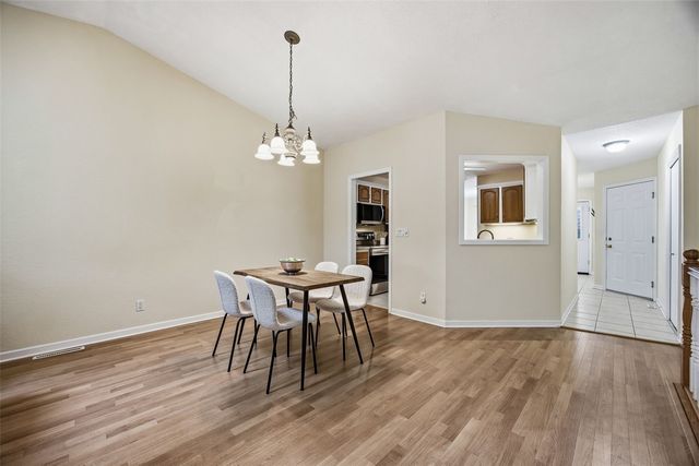 3250 Sunburst Avenue, Marion, IA 52302