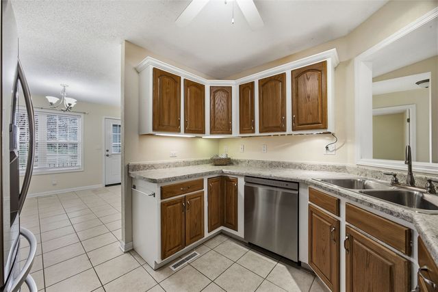 3250 Sunburst Avenue, Marion, IA 52302