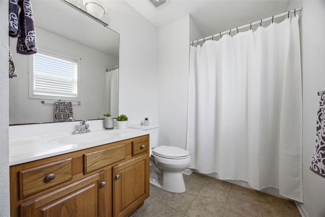 3250 Sunburst Avenue, Marion, IA 52302