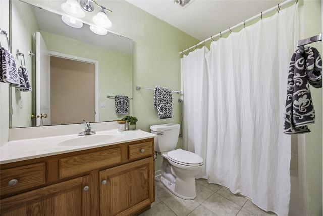 3250 Sunburst Avenue, Marion, IA 52302