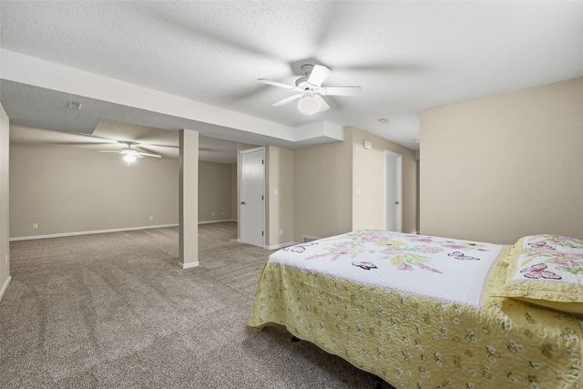 3250 Sunburst Avenue, Marion, IA 52302