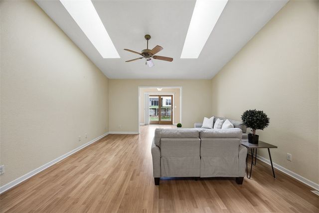 3250 Sunburst Avenue, Marion, IA 52302