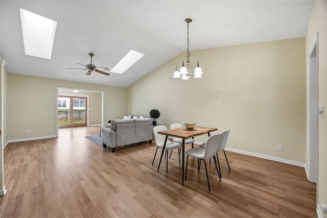 3250 Sunburst Avenue, Marion, IA 52302