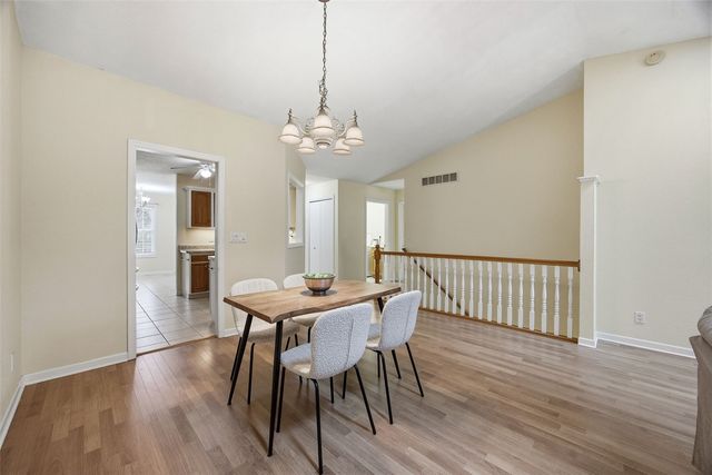 3250 Sunburst Avenue, Marion, IA 52302