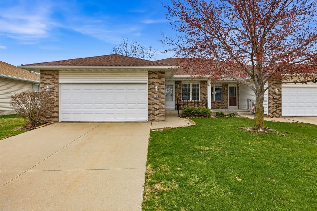 3250 Sunburst Avenue, Marion, IA 52302