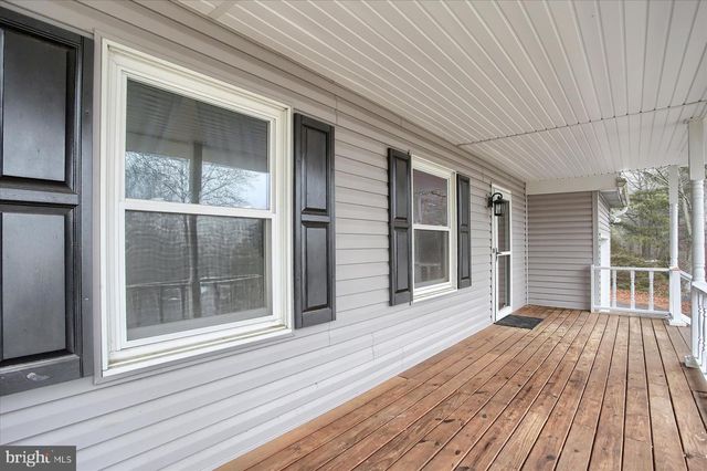 230 WOODRIDGE CIR, Shermans Dale, PA 17090