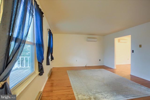 230 WOODRIDGE CIR, Shermans Dale, PA 17090