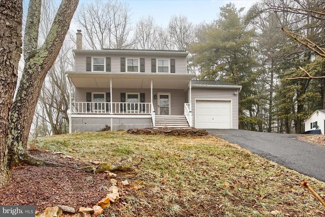 230 WOODRIDGE CIR, Shermans Dale, PA 17090