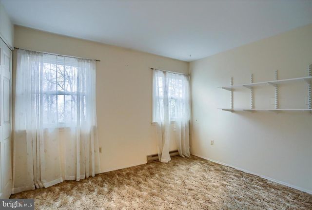 230 WOODRIDGE CIR, Shermans Dale, PA 17090