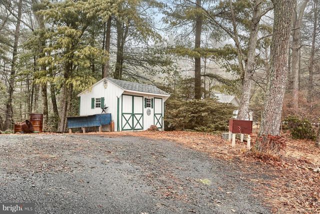 230 WOODRIDGE CIR, Shermans Dale, PA 17090