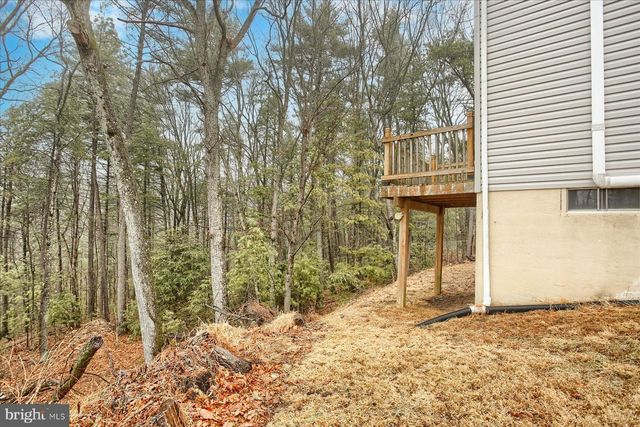 230 WOODRIDGE CIR, Shermans Dale, PA 17090