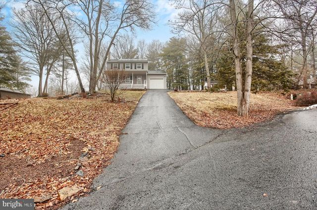 230 WOODRIDGE CIR, Shermans Dale, PA 17090